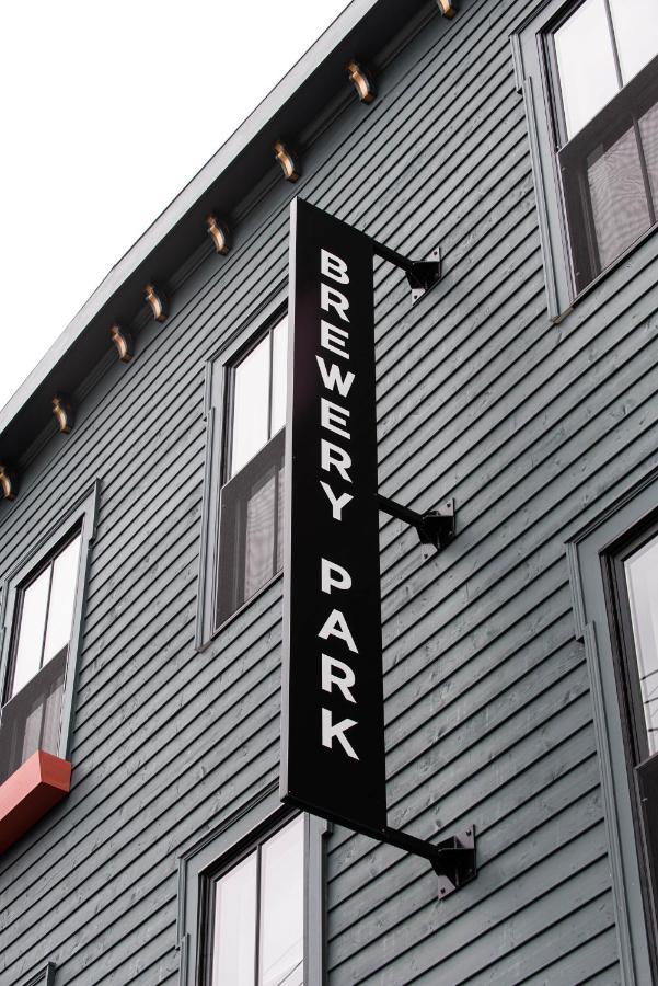 Brewery Park Aparthotel Halifax Bagian luar foto